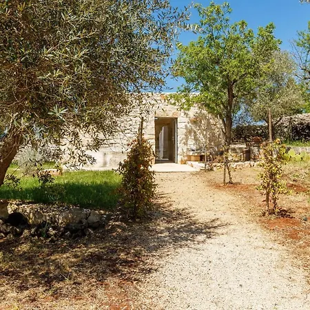 Lamia Del Bosco Con Piscina