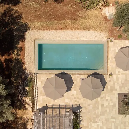Willa Lamia Del Bosco Con Piscina